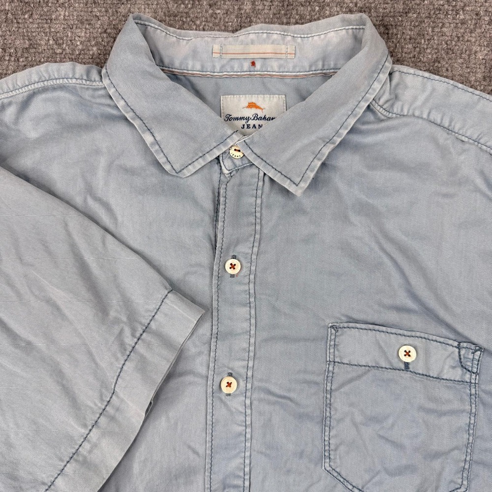 Tommy Bahama Button Down Shirt Mens XL Light Blue Tencel Cotton 161-TD310048